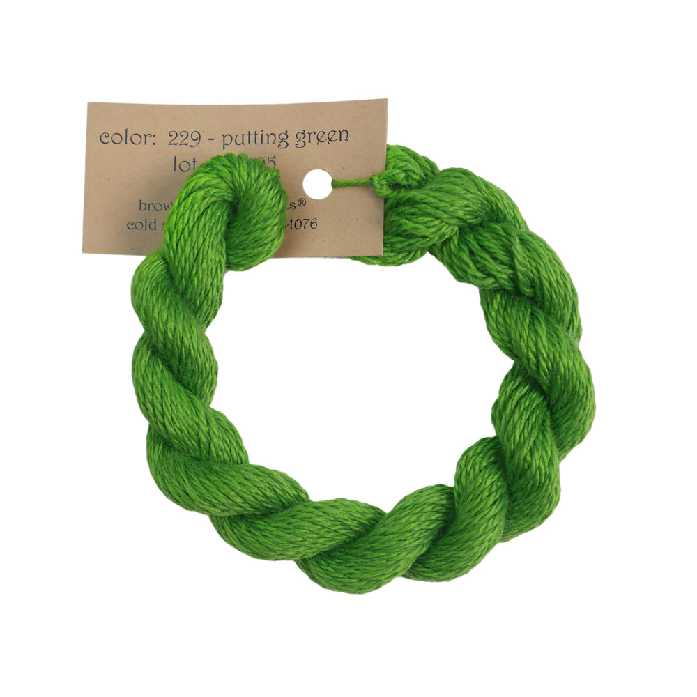 Silk & Ivory: Putting Green